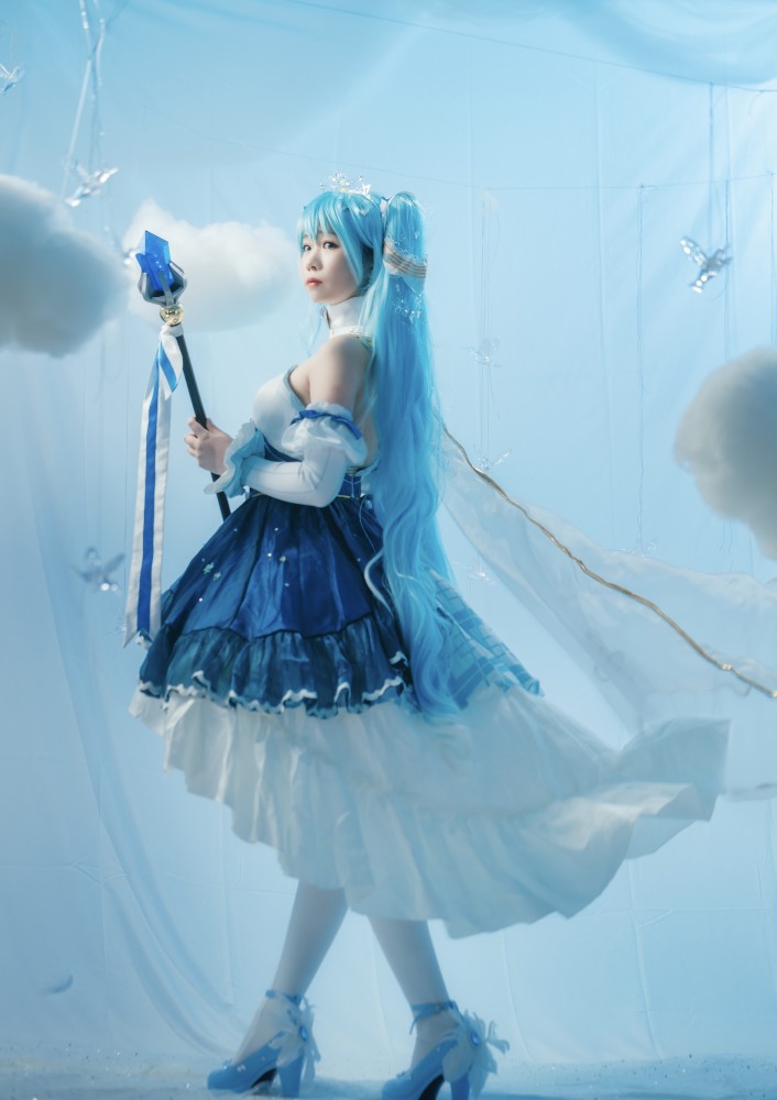 v家公式服,雪初音