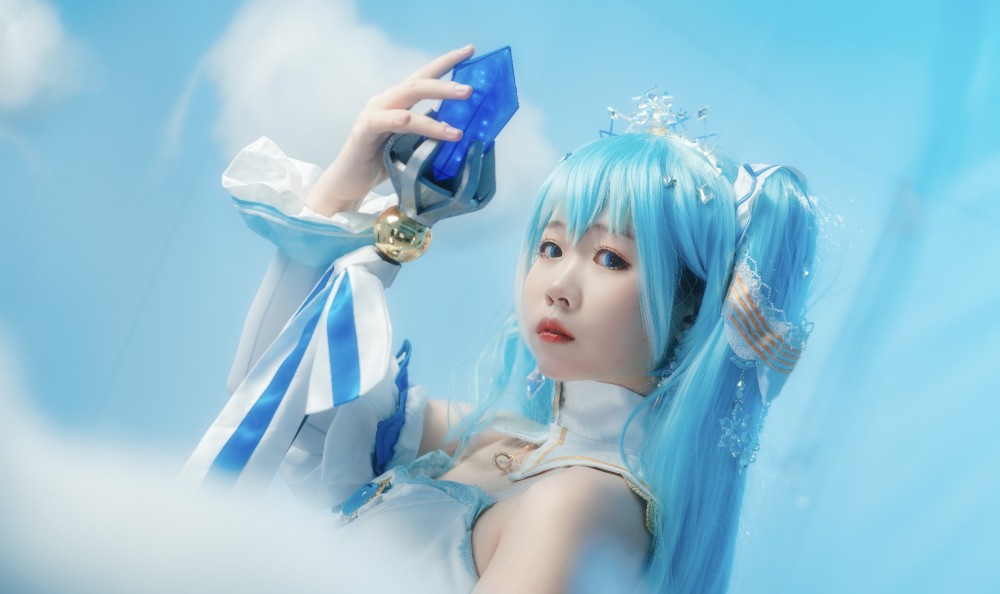 v家公式服,雪初音