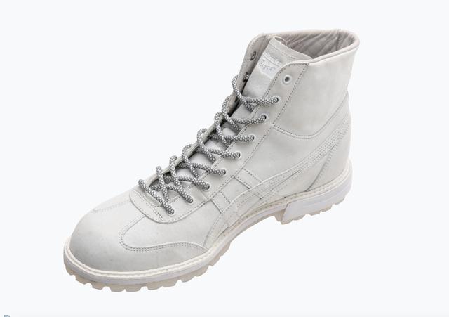 男神山下智久操刀设计白色军靴 鞋底藏四字原因曝光