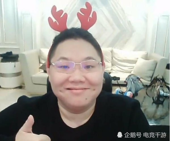 在峡谷之巅经常遇到的剧组演员,专门狙击主播上分,甚至操盘比赛搞菠菜