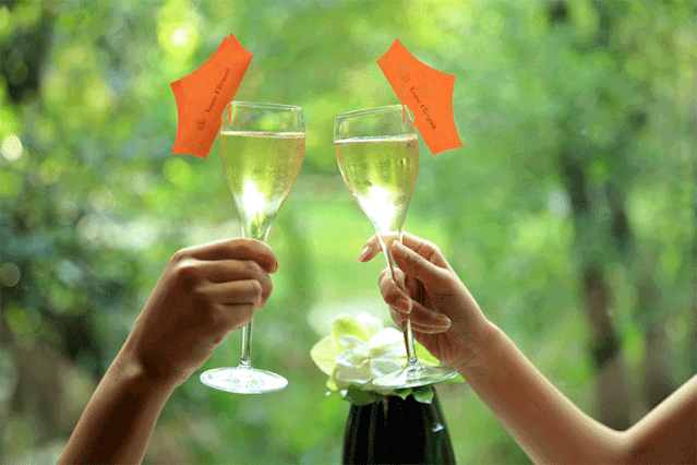 日本妹子下班后在家小酌一杯的气泡酒原来是这个