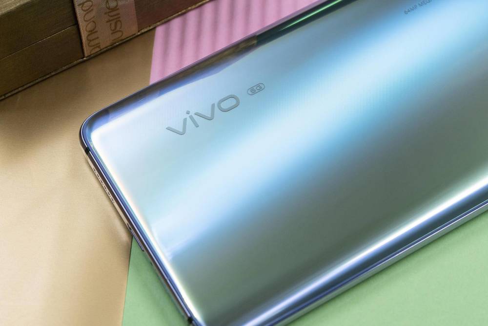 vivo x30 pro是vivo在2019年12月推出的5g手机,这款手机在拍照和5g