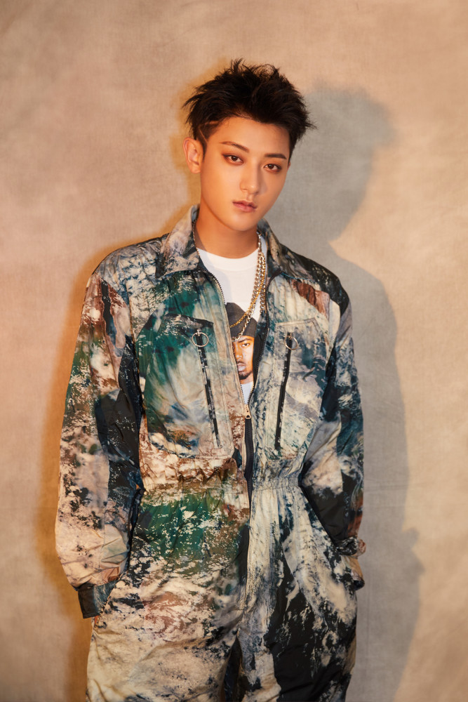 黄子韬带队龙韬娱乐 2019多领域发展成绩亮眼