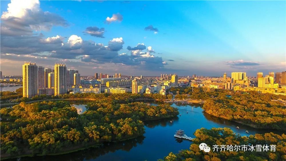 齐齐哈尔:构建城市冰球生态圈