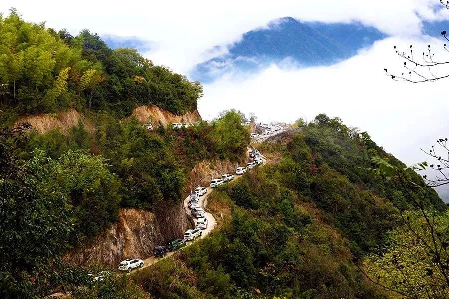 指金华琅琊镇通往遂昌县的一段崎岖山路,而"华东天路"最精华的路段是