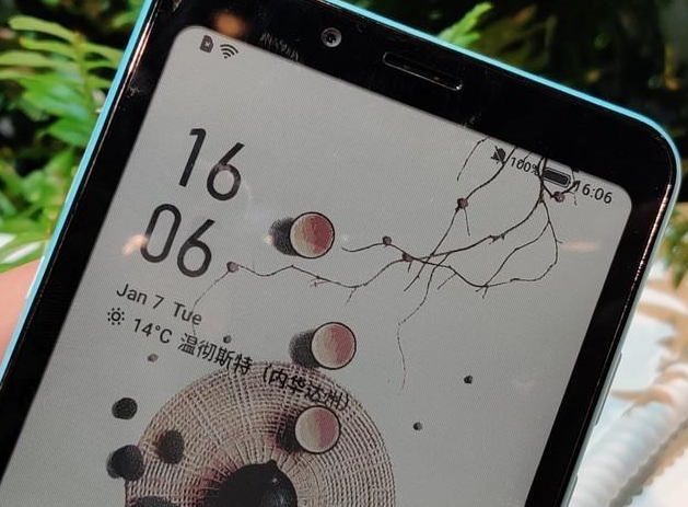 全球首款彩色水墨屏手机发布:完全不伤眼,最高续航可达一周