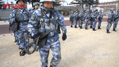 古有木兰征战场,今有巾帼着戎装!中国最飒女兵天团,等你加入!