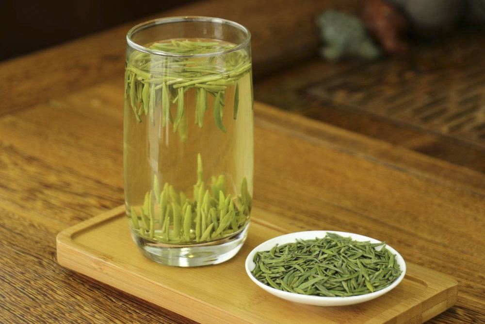 绿茶不仅仅是好喝,还具有一定的保健功能,喝绿茶有什么好处?