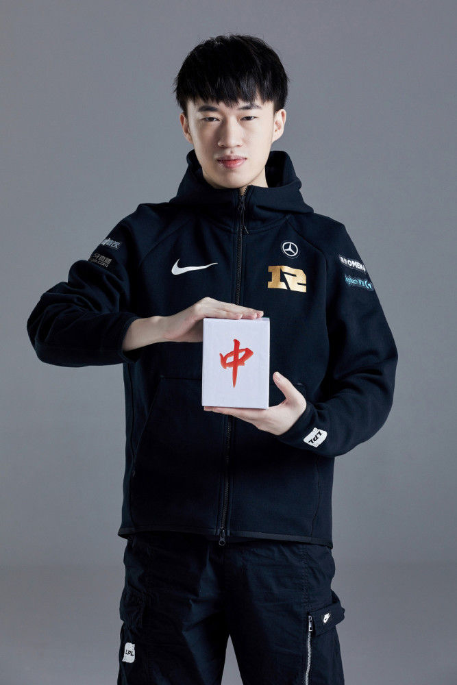 小虎赛后采访直面队伍问题,rng队员状态很好,阵容有问题