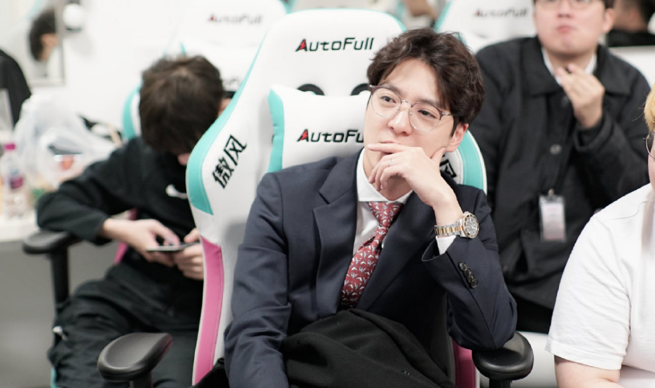 kkoma教练拿下lpl首胜 慢热vg让一追二战胜dmo