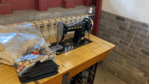 老照片,老家具,鸡毛掸子 …… 这些属于过去的老物件 是否寄存着你对