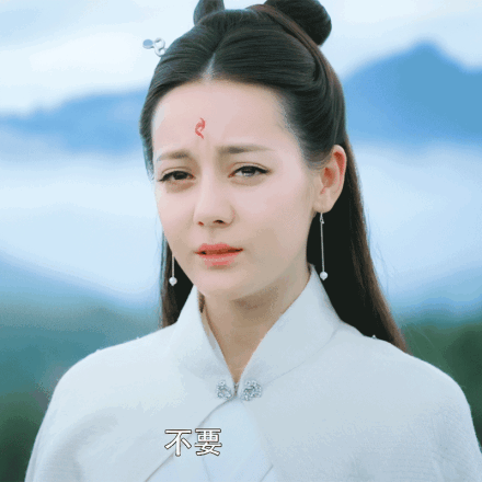 枕上书:迪丽热巴跳崖演技引众嘲,3个小细节看完扎心了