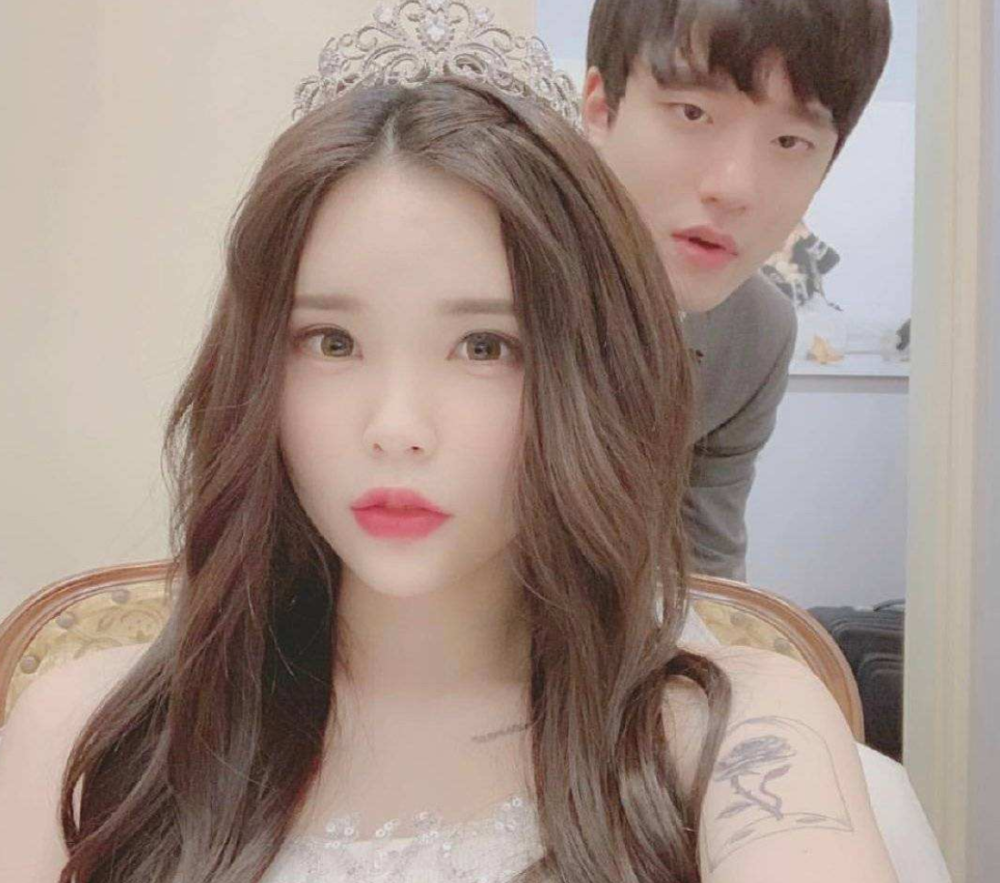 大舅子又换发色 直言一切听老婆安排!