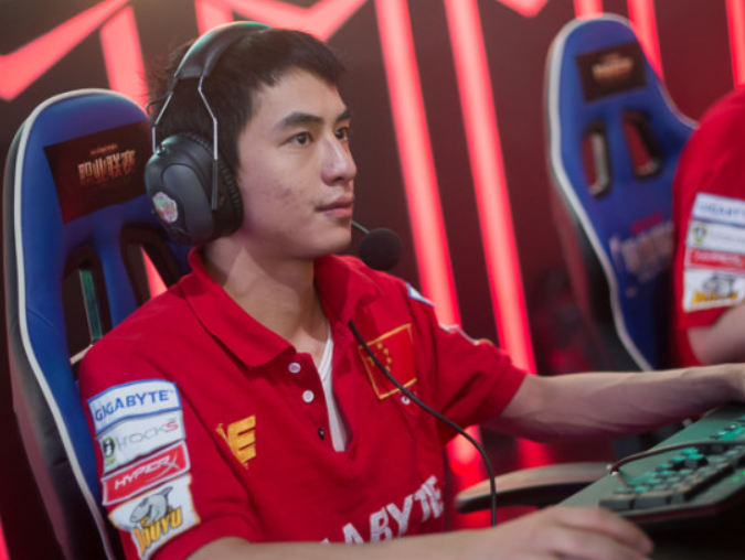 排位撞车君克瑞文抢位置,被单杀2次心态爆炸直接挂机喷人!