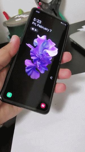 三星翻盖折叠屏旗舰galaxy z flip真机上手 多少钱你会买?