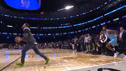 霍华德超人归来,带着科比再飞一次!