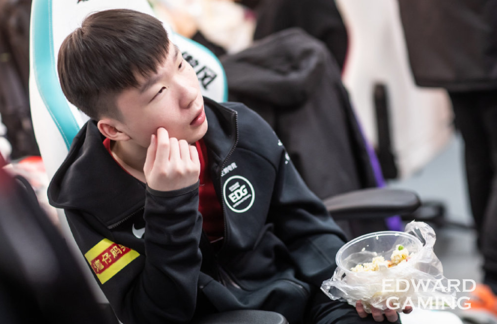 edg小祥冲击韩服第一遇阻 最新神秘id让人不解