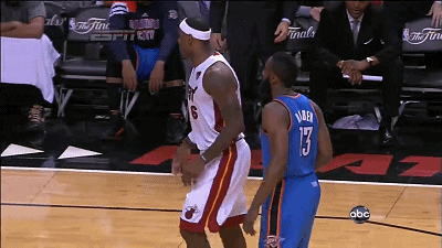 "持球大神"哈登被批溜弯?——在nba有球和无球真的是两回事