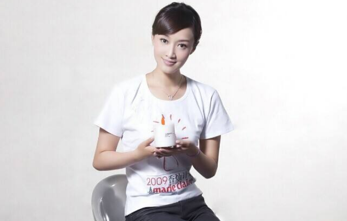 曾经是央视著名主持人,因不满被骂"小三"怒怼,今状况如何?