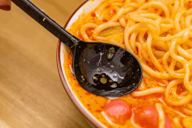 我们试了15款泡面,最后一款漳州人都吃过!