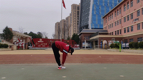 2●对脚坐压髋3●坐位体前屈平衡素质练习1●单脚支撑平衡2●燕式平衡