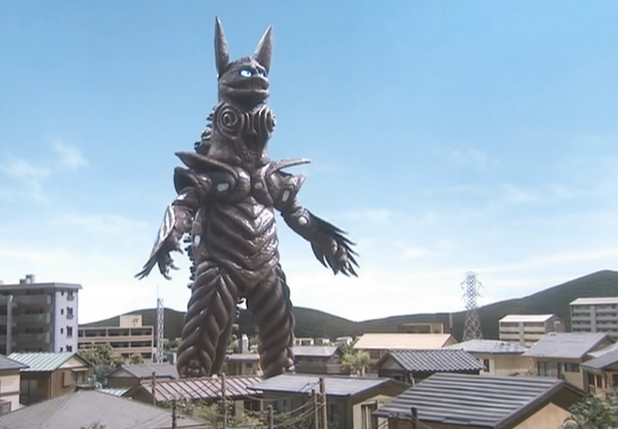 同学会当天,樱冈中学的愿望引来了怪兽霍,为了对付负能量怪兽,爱迪