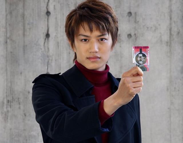 假面骑士:路过的帝骑哥和小粉丝互动 现实版叶公好龙