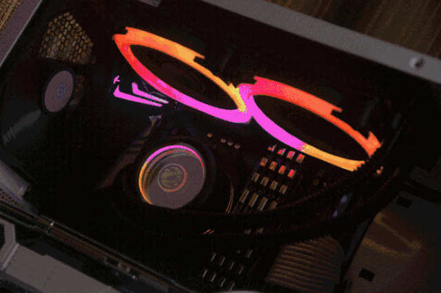 散热器搭配的是240一体式水冷方案,选用的是zerozone的bmr-24,算是