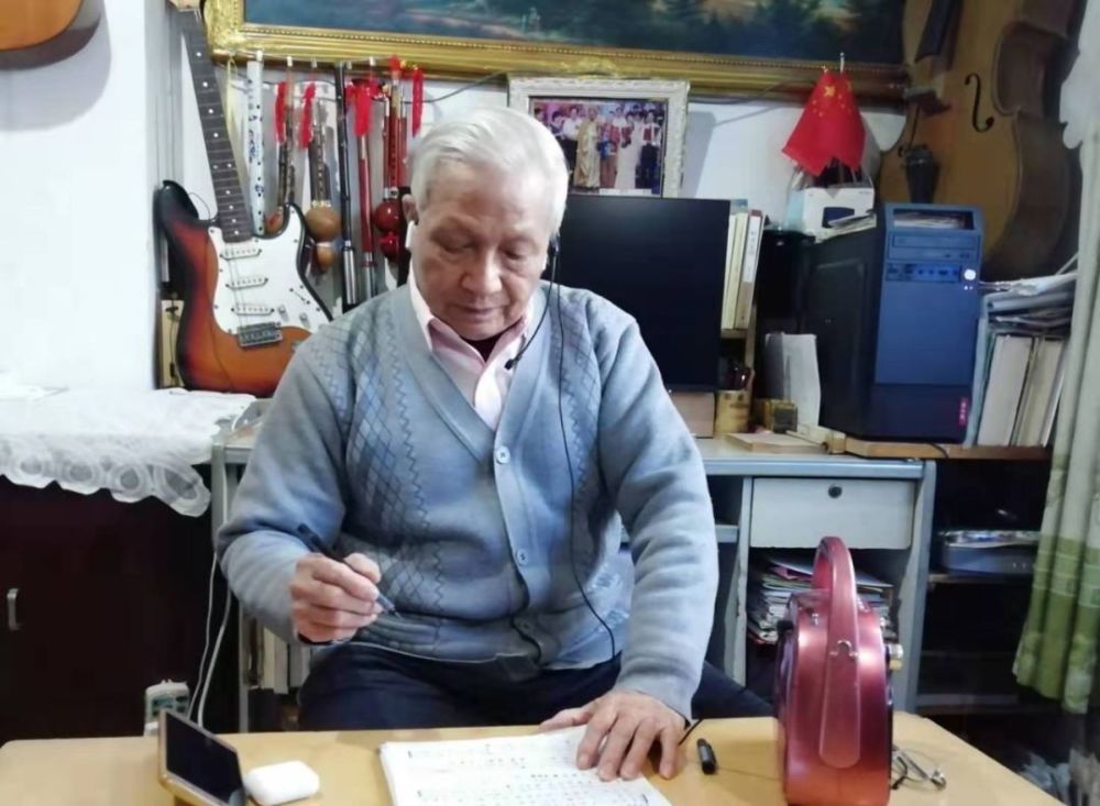 省非物质文化遗产四会民歌的代表性传承人,广东省基层宣传文化名人)