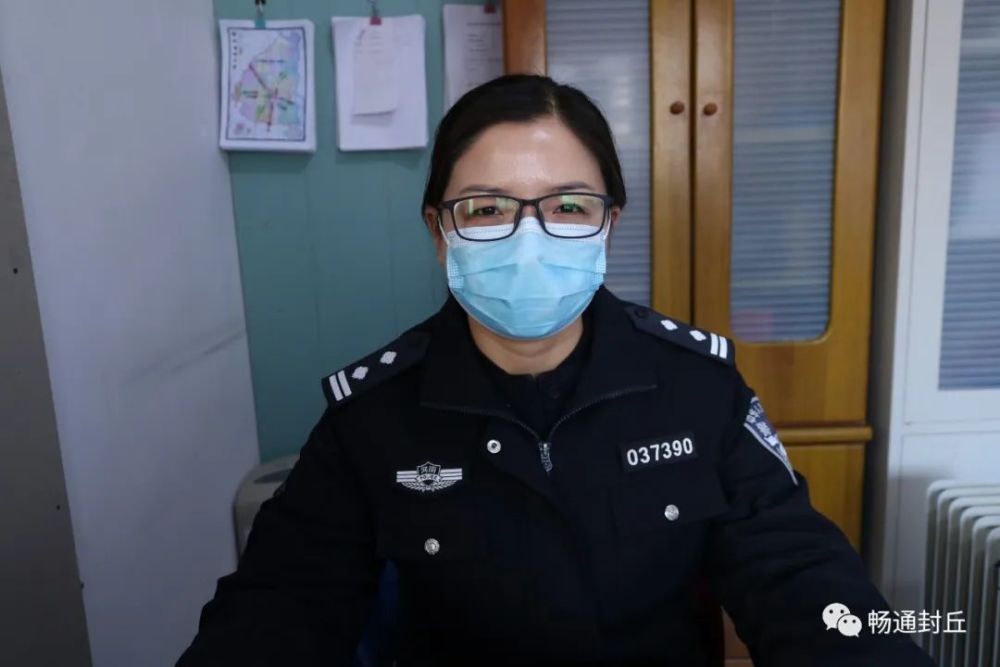 三八节,封丘女交警向全县人民展风采!