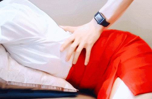 宋茜的鞋子确定不会穿底吗?竟只有一层薄薄的丝袜,史上最薄的鞋