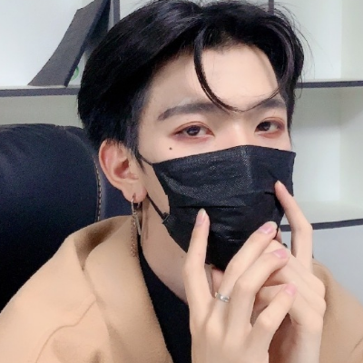 有谁记得七鹤大人的微博简介?被黑后还能如此自信的,也就他了