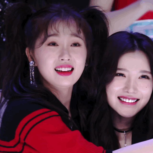 lisa现场教业务,练习生成迷妹,选秀节目变大型个人粉丝见面会!