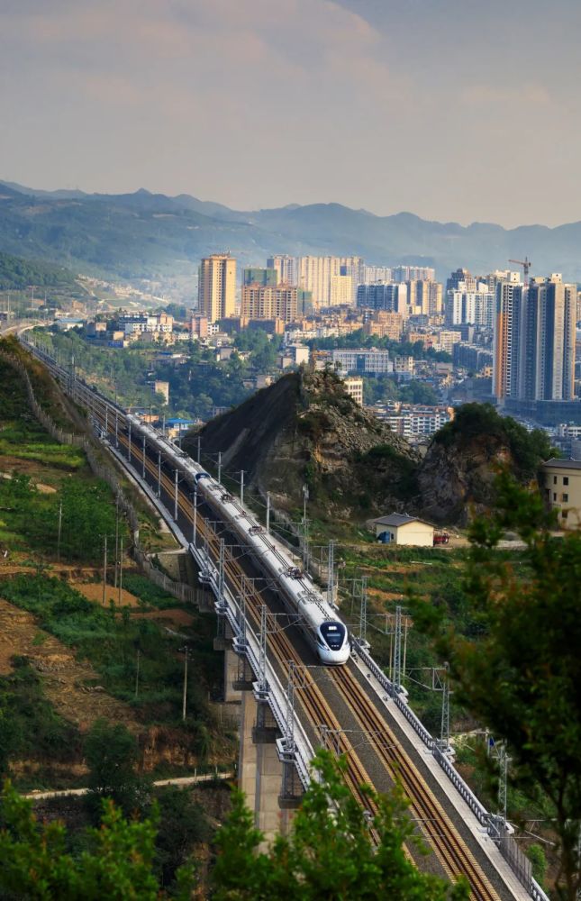 息烽:面向都市人群推出大健康品质产品 购房或租房,可参与抽大奖!