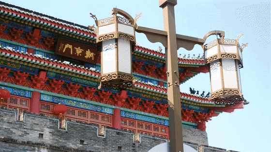 停止在一面略显斑驳的墙边,一块现代的路牌提示着这就是惠州府城遗址