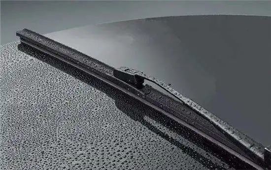 雨刮器异响,竟是这个原因导致的