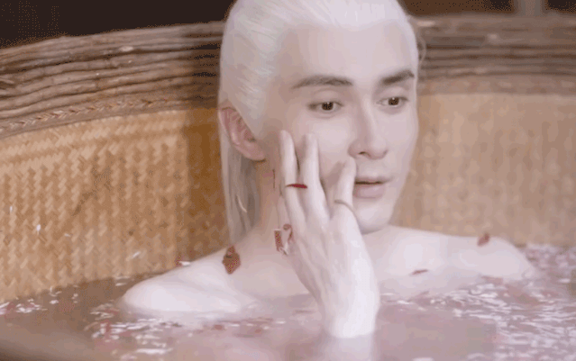 高伟光宅在家也学做饭东华帝君太接地气了