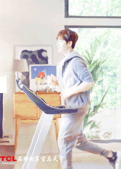 马天宇|马天宇热爱运动，两米八大长腿的秘诀原来在于这里