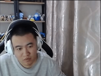 了17分钟,霸哥完成超神战绩此时的rookie在公屏打出两个字来夸赞霸哥