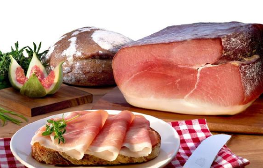 黑森林火腿原产地来自于世界著名的旅游胜地