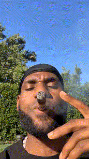 nba谁抽雪茄样子最霸气?安东尼如黑帮老大,乔丹放肆表情最霸气