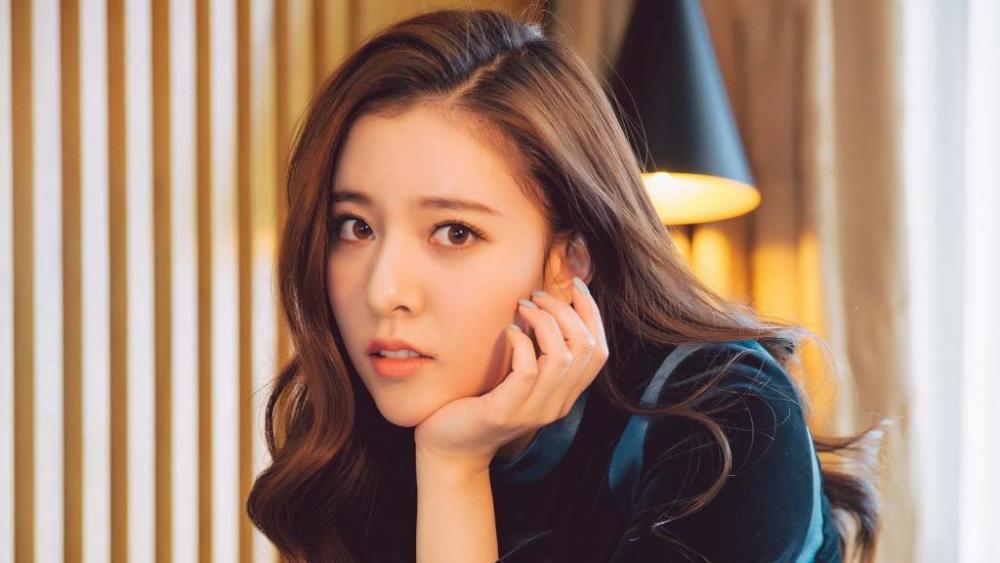【郑州晚报】寻找丢失的女儿 的哥两年发出2万多张卡片