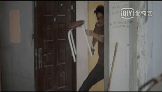 『郁郁不得志』满口谎言郁郁不得志的中年loser 被嫌弃的“余欢水”的一生