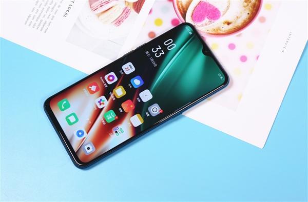 值得入手的4g手机:骁龙730g 6400万四摄 3200万自拍