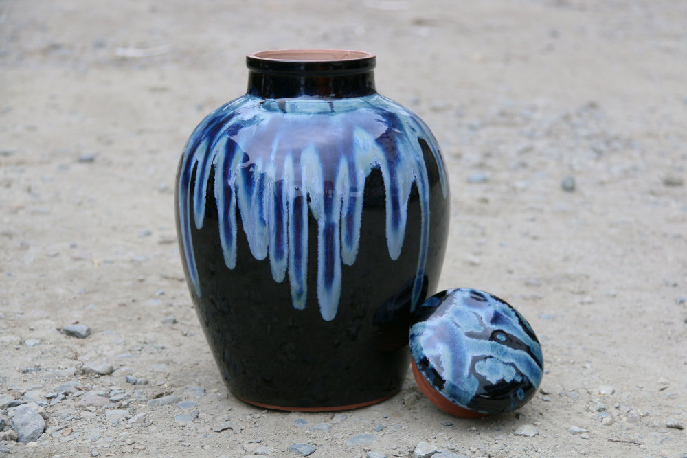 陶瓷酒坛:因精致而美丽,因文化而厚重