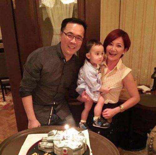 梁静茹与艾怡良为慈善而唱,受访时自曝孤独渴望有个肩膀