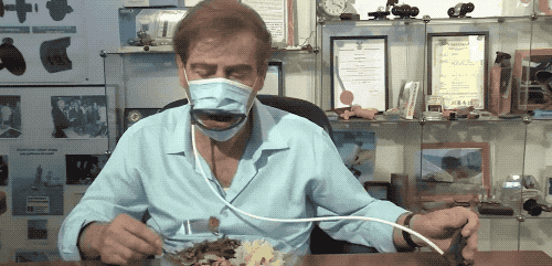 以色列人发明一种口罩,只为吃饭时不用摘下来