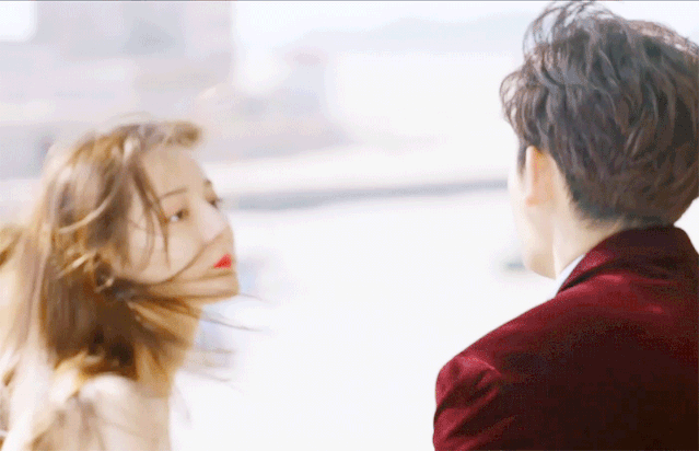 迪丽热巴|迪丽热巴背景不简单，其父亲人称“迪爷”，难怪杨幂独宠她一人！