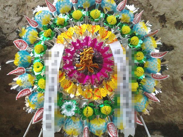 前任的婚礼上,女子送上花圈还要牵来一头猪,被捕后说出实情