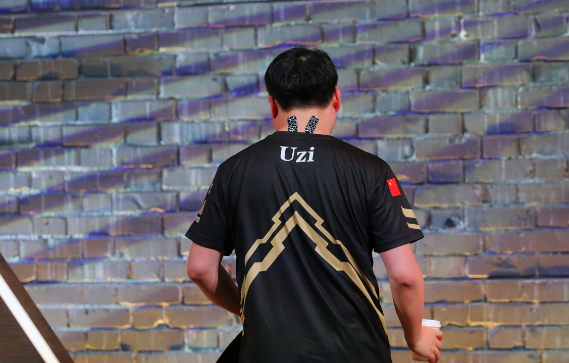 rng公布夏季赛名单 加入新人上单 却不见uzi!吾青结?